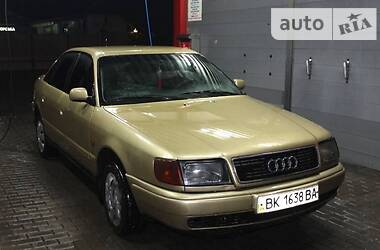 Седан Audi 100 1993 в Ровно