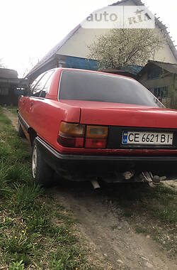 Седан Audi 100 1990 в Черновцах