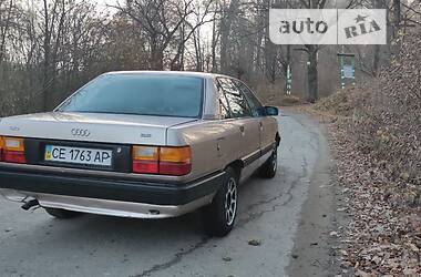 Седан Audi 100 1988 в Глыбокой