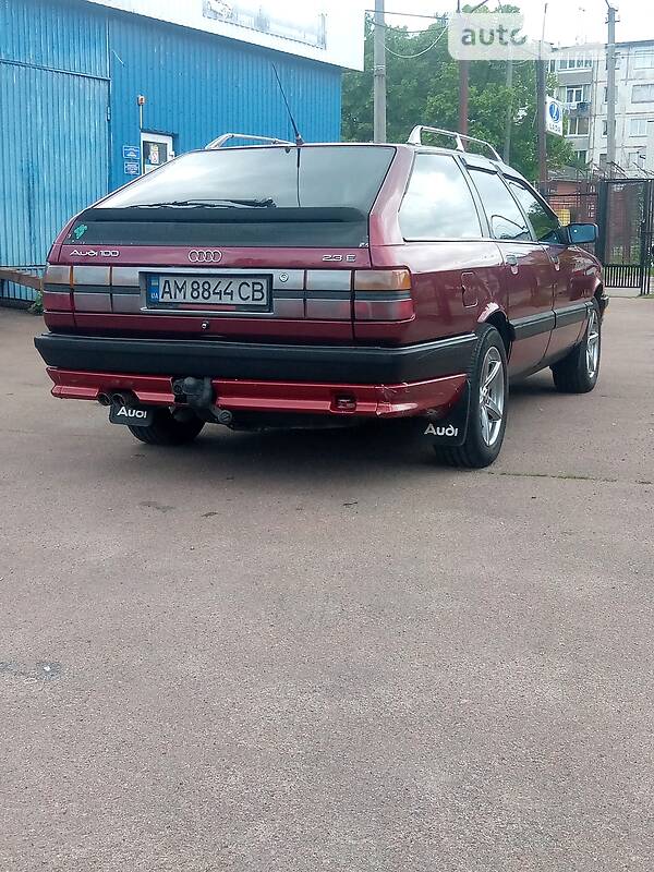 Универсал Audi 100 1990 в Житомире