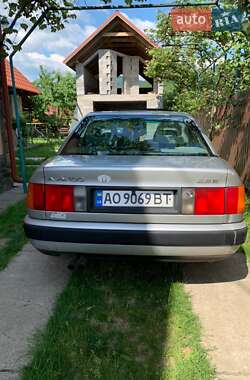 Седан Audi 100 1992 в Сваляве