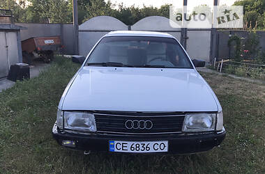 Седан Audi 100 1987 в Хотине