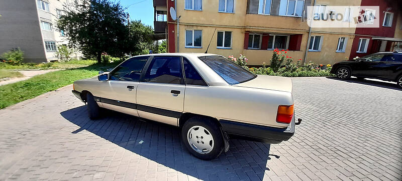 Седан Audi 100 1988 в Шумске фото 12 Седан Audi 100 1988 в Шумске