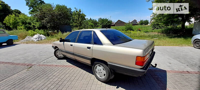 Седан Audi 100 1988 в Шумске фото 24 Седан Audi 100 1988 в Шумске
