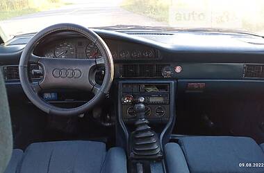 Седан Audi 100 1989 в Берестечку