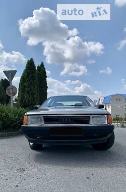 Седан Audi 100 1990 в Хмельницькому