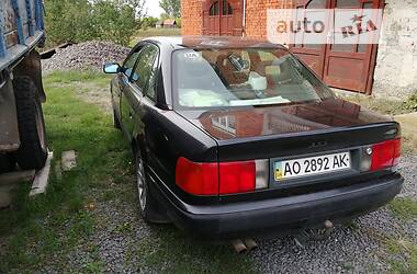 Седан Audi 100 1993 в Мукачево