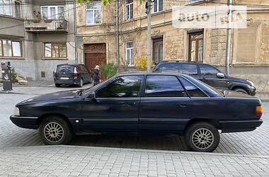 Седан Audi 100 1984 в Чернівцях