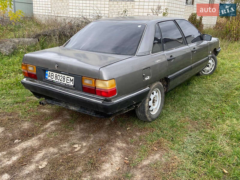 Седан Audi 100 1987 в Бершаді фото 3 Седан Audi 100 1987 в Бершаді