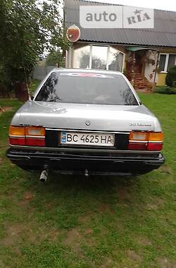Седан Audi 100 1986 в Яворове
