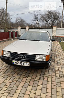 Седан Audi 100 1987 в Виннице