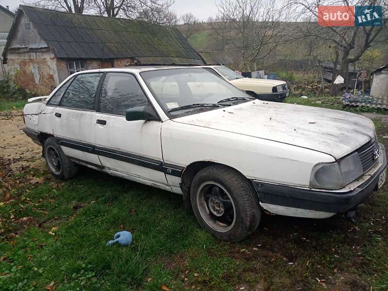 Седан Audi 100 1982 в Тернополе