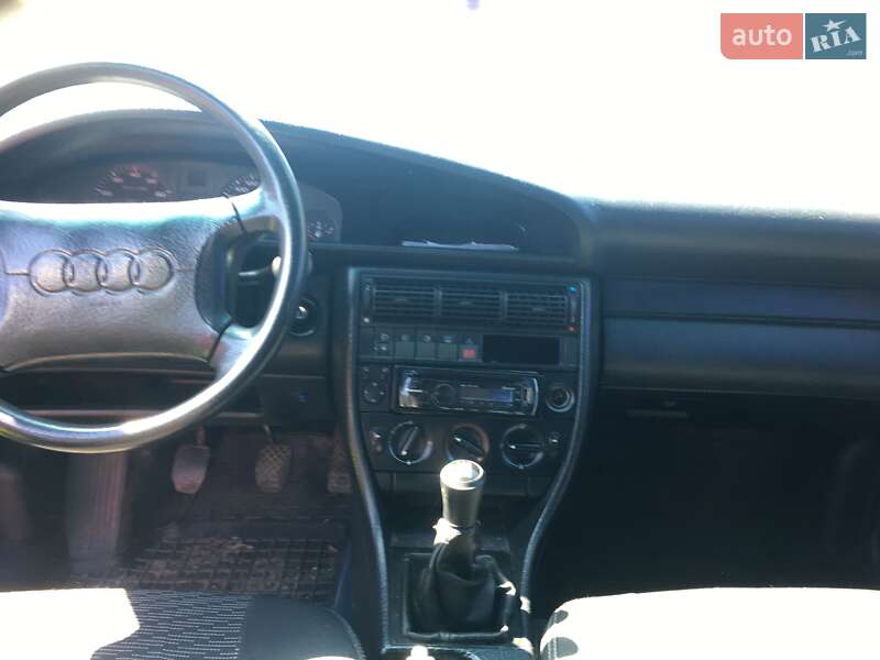 Седан Audi 100 1994 в Ріпках