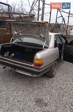 Седан Audi 100 1987 в 