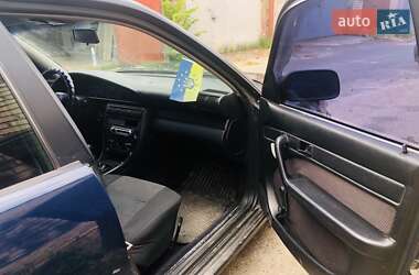 Седан Audi 100 1993 в 