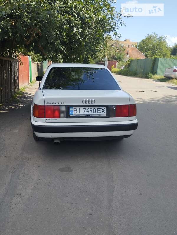 Седан Audi 100 1993 в Полтаве