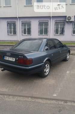 Седан Audi 100 1993 в Березному