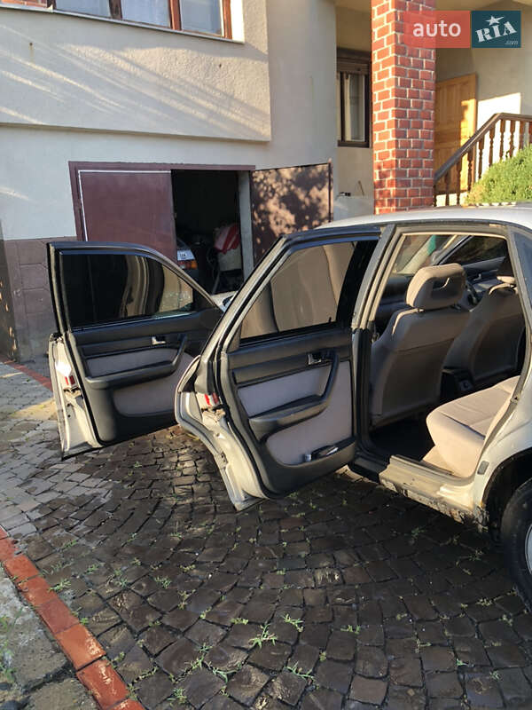 Седан Audi 100 1991 в Мукачево