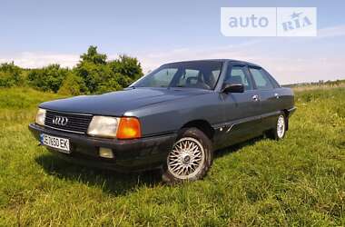 Седан Audi 100 1989 в Чернівцях