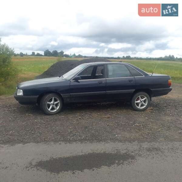 Седан Audi 100 1986 в Камені-Каширському фото 3 Седан Audi 100 1986 в Камені-Каширському