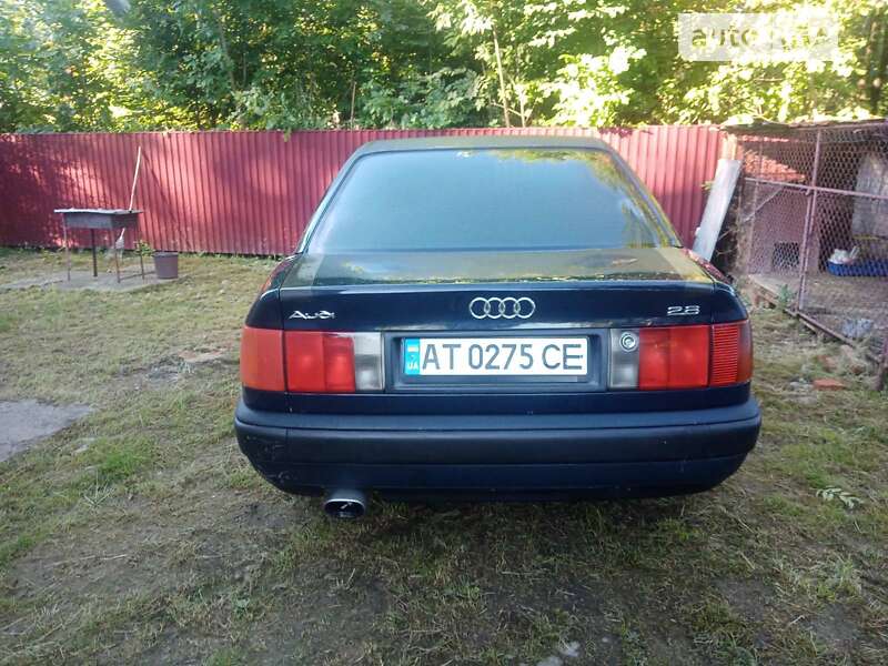 Седан Audi 100 1991 в Надворной