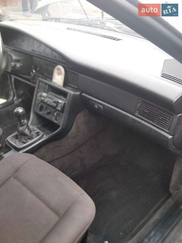 Седан Audi 100 1984 в Луцке
