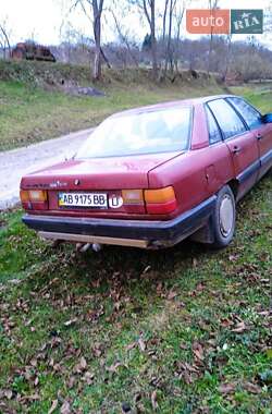Седан Audi 100 1983 в Немирове