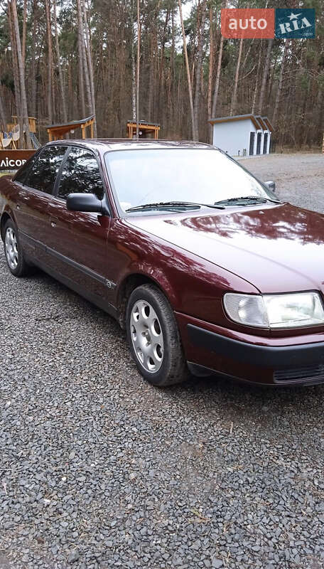 Audi 100 1992 Audi 100 1992