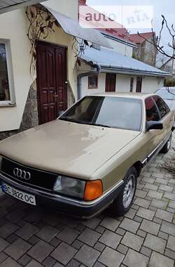 Седан Audi 100 1986 в Львові