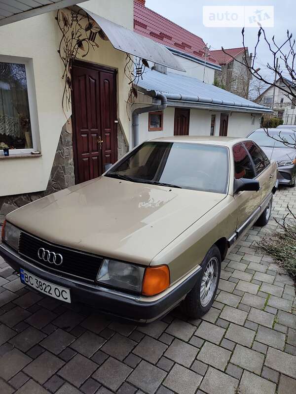 Audi 100 1986