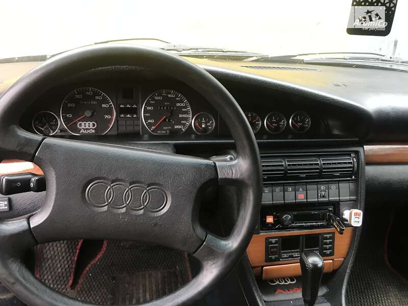 Седан Audi 100 1992 в Киеве