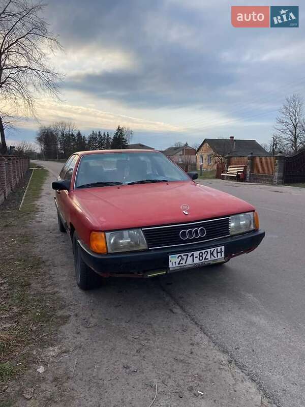 Седан Audi 100 1986 в 