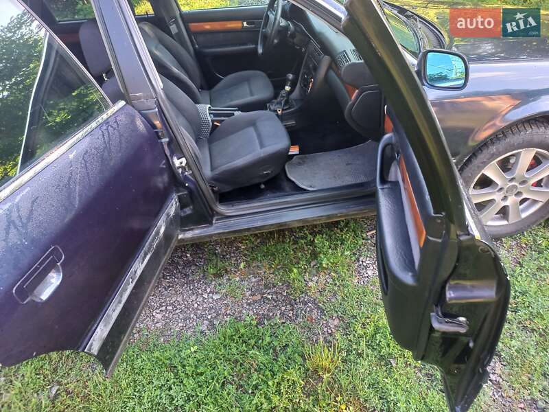 Седан Audi 100 1992 в Тульчине