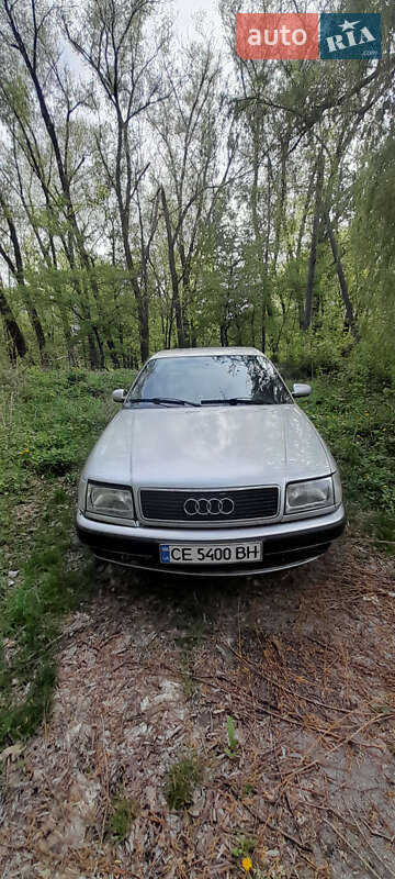 Седан Audi 100 1991 в Кельменцах