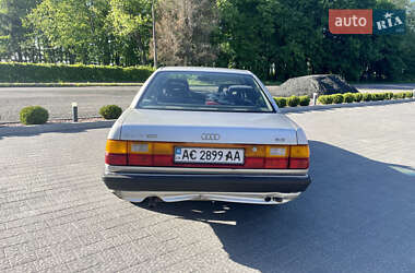 Седан Audi 100 1988 в Луцке