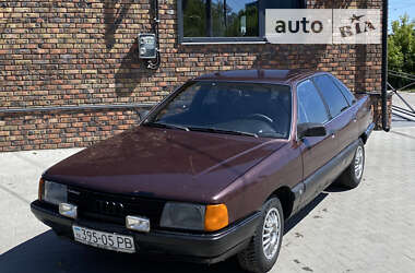 Седан Audi 100 1988 в Рівному