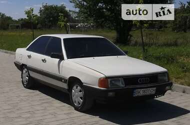 Седан Audi 100 1987 в Здолбуніві