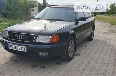Седан Audi 100 1992 в Кельменцах