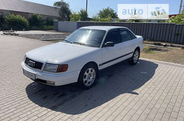 Седан Audi 100 1992 в Гоще