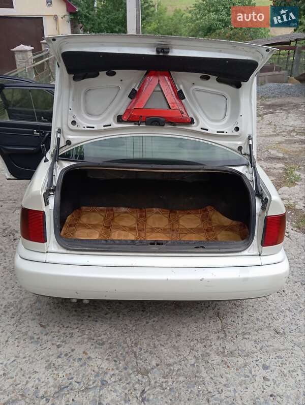 Седан Audi 100 1993 в Каменец-Подольском