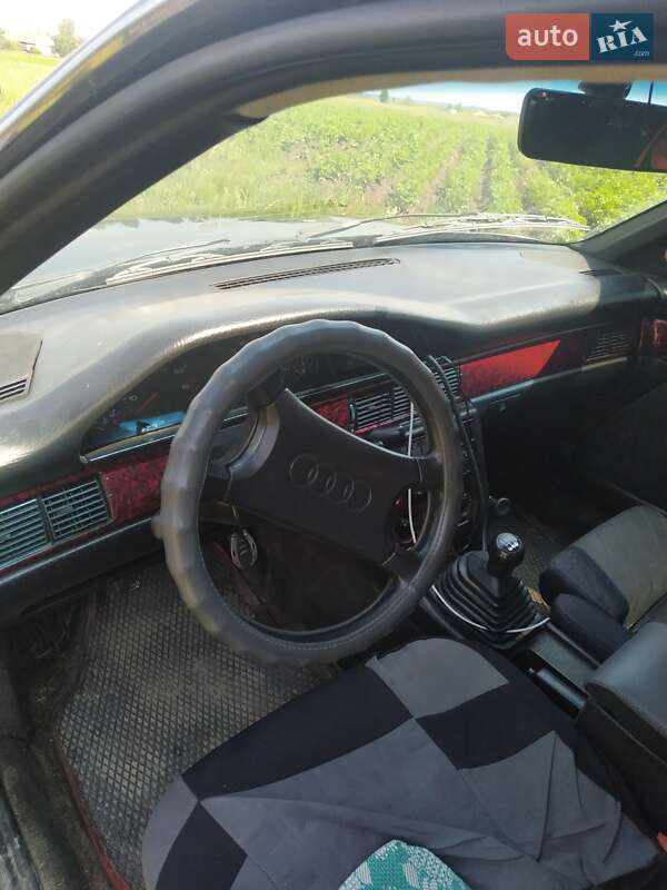 Седан Audi 100 1990 в Ровно