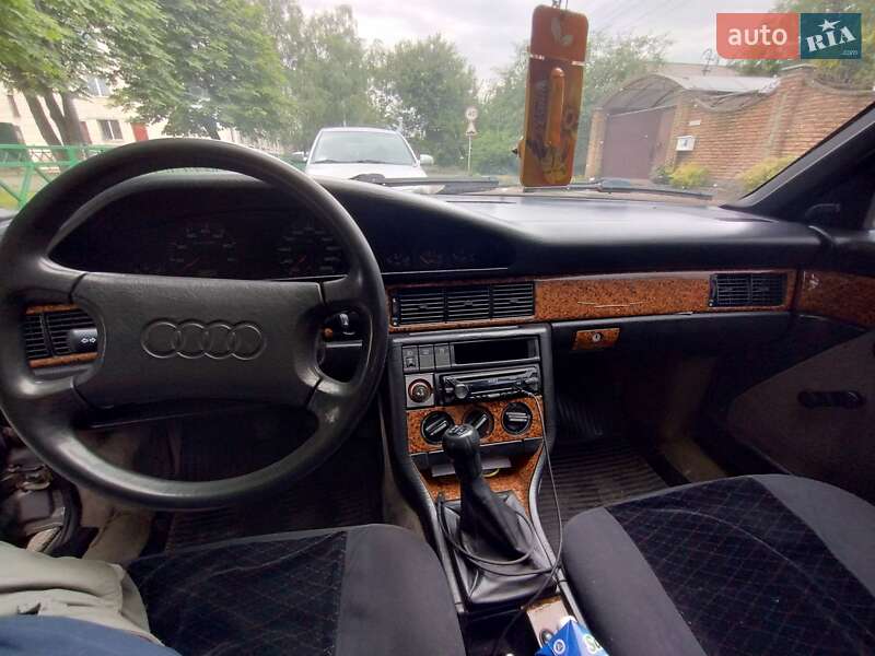 Седан Audi 100 1989 в Вишневом