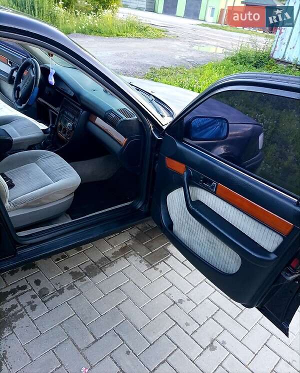 Седан Audi 100 1992 в Шепетовке