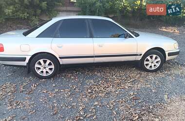 Седан Audi 100 1992 в Знаменовке