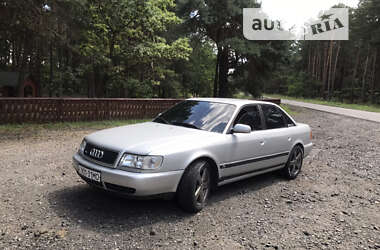 Седан Audi 100 1991 в Любомлі