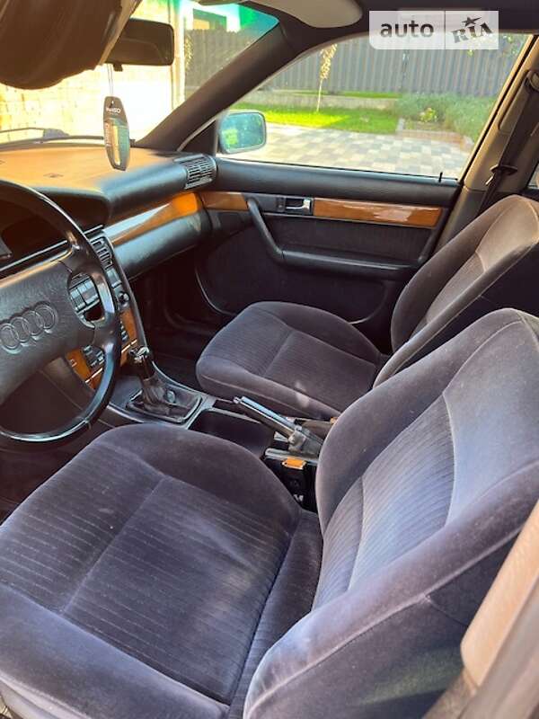 Седан Audi 100 1992 в Львове