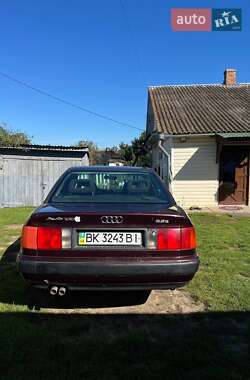 Седан Audi 100 1992 в Костополе