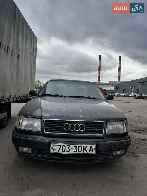 Седан Audi 100 1992 в Киеве
