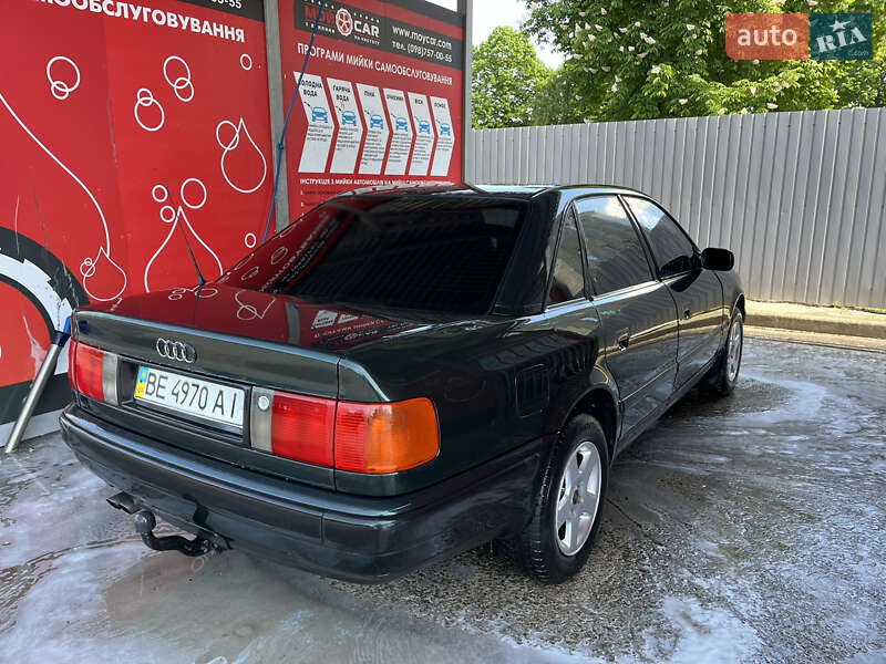 Седан Audi 100 1993 в Києві