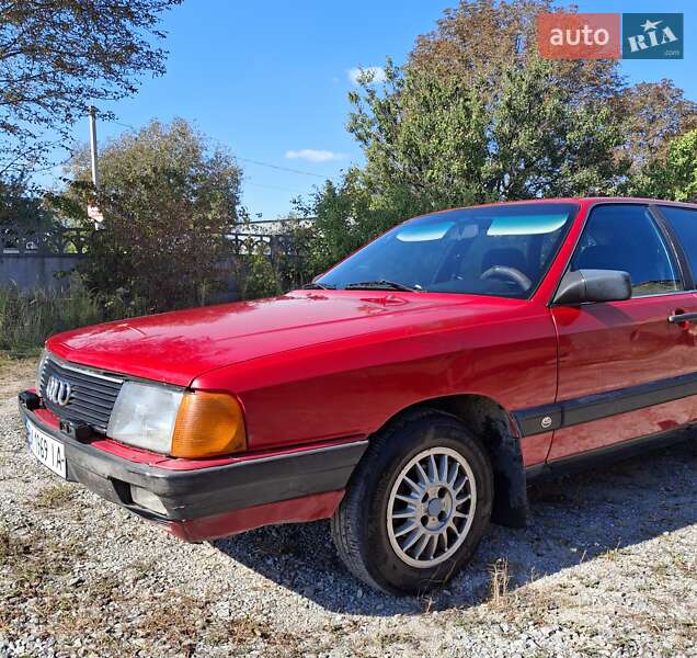 Универсал Audi 100 1988 в 